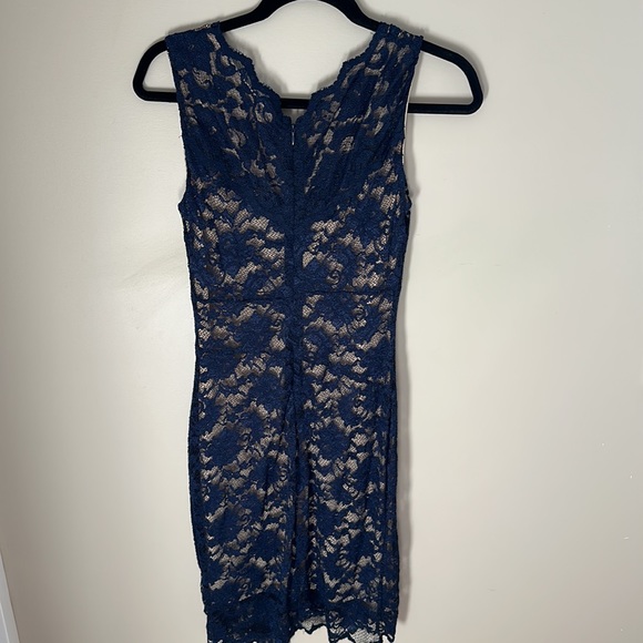 Debbie Shuchat bodycon dress navy lace overlay cross over size 6 - Picture 4 of 5
